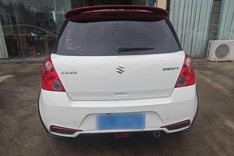 Used Suzuki Swift 2014 1.5L Automatic Fashion Edition Exterior 4