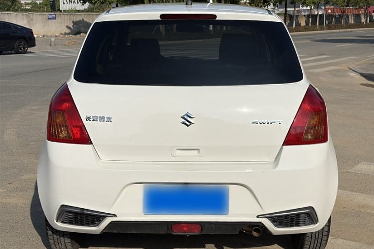 Used Suzuki Swift 2014 1.3L Manual Standard Edition Exterior 4