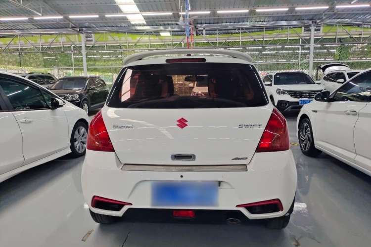 Used Suzuki Swift 2014 1.3L Manual Standard Edition Exterior 5