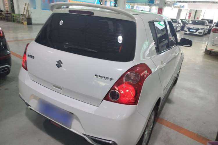 Used Suzuki Swift 2014 1.5L Automatic Fashion Edition Exterior 5
