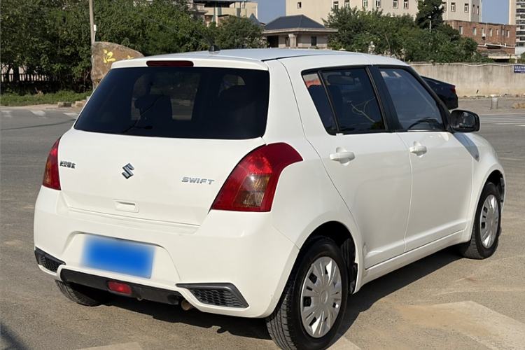 Used Suzuki Swift 2014 1.3L Manual Standard Edition Exterior 5