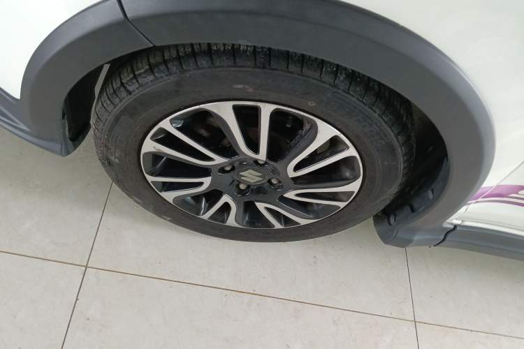 Used Suzuki Swift 2014 1.5L Automatic Fashion Edition Exterior 7