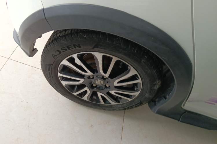 Used Suzuki Swift 2014 1.5L Automatic Fashion Edition Exterior 8