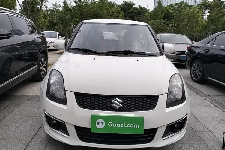 Used Suzuki Swift 2014 1.5L Automatic Fashion Edition Front