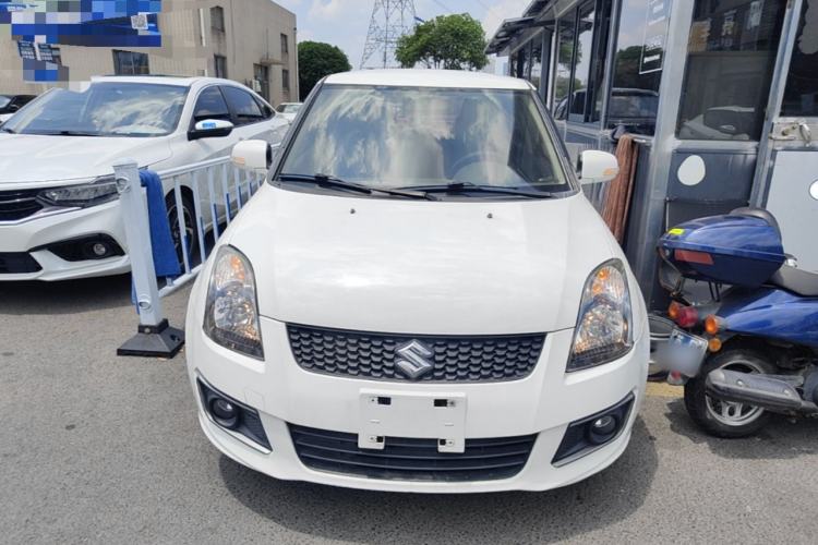 Used Suzuki Swift 2014 1.5L Automatic Fashion Edition Front