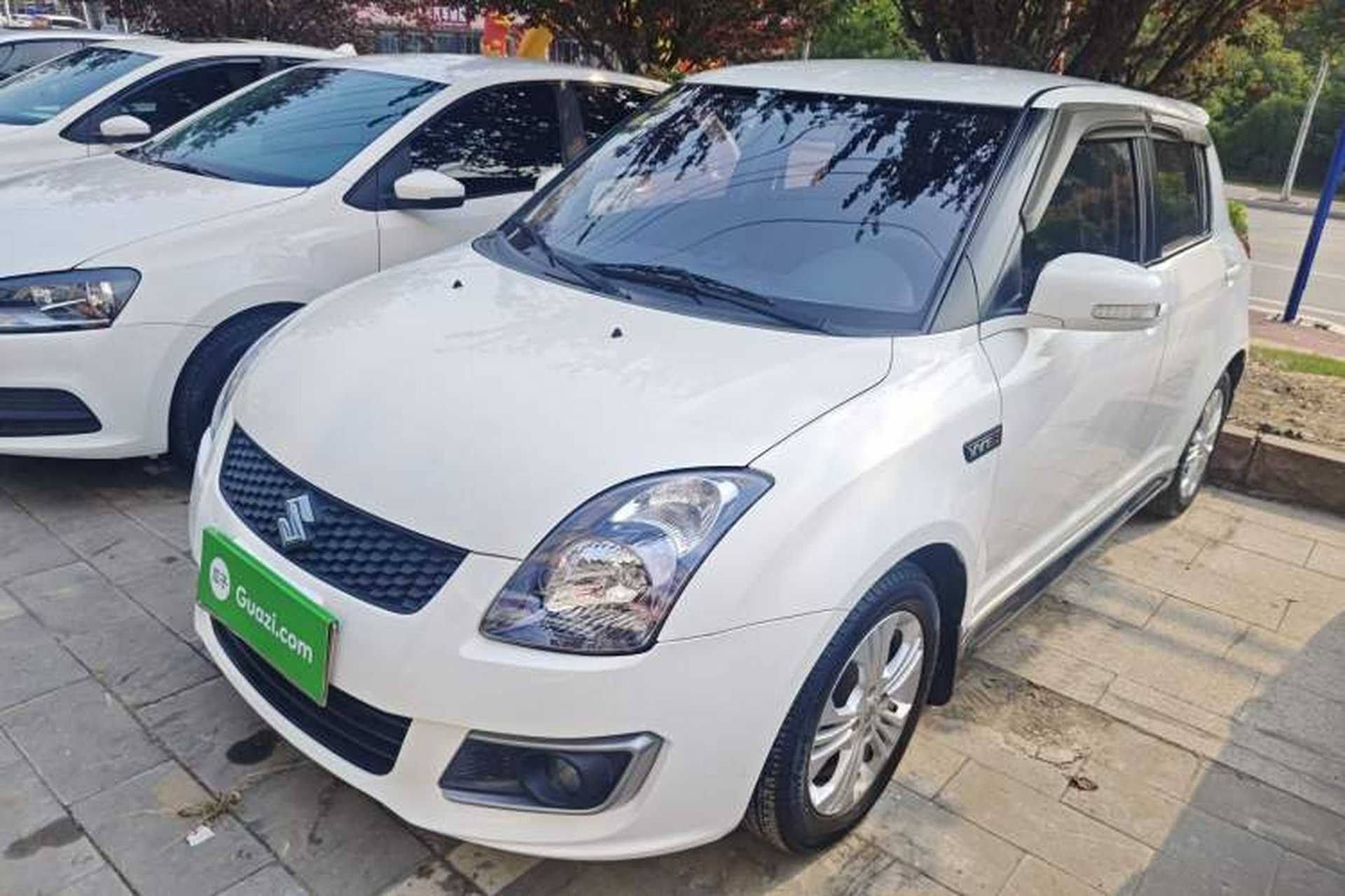 Used Suzuki Swift 2014 1.5L Automatic Fashion Edition Front Left 45 Deg