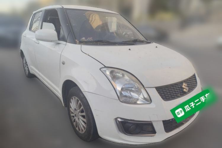Used Suzuki Swift 2014 1.3L Manual Standard Edition Front Right 45 Deg