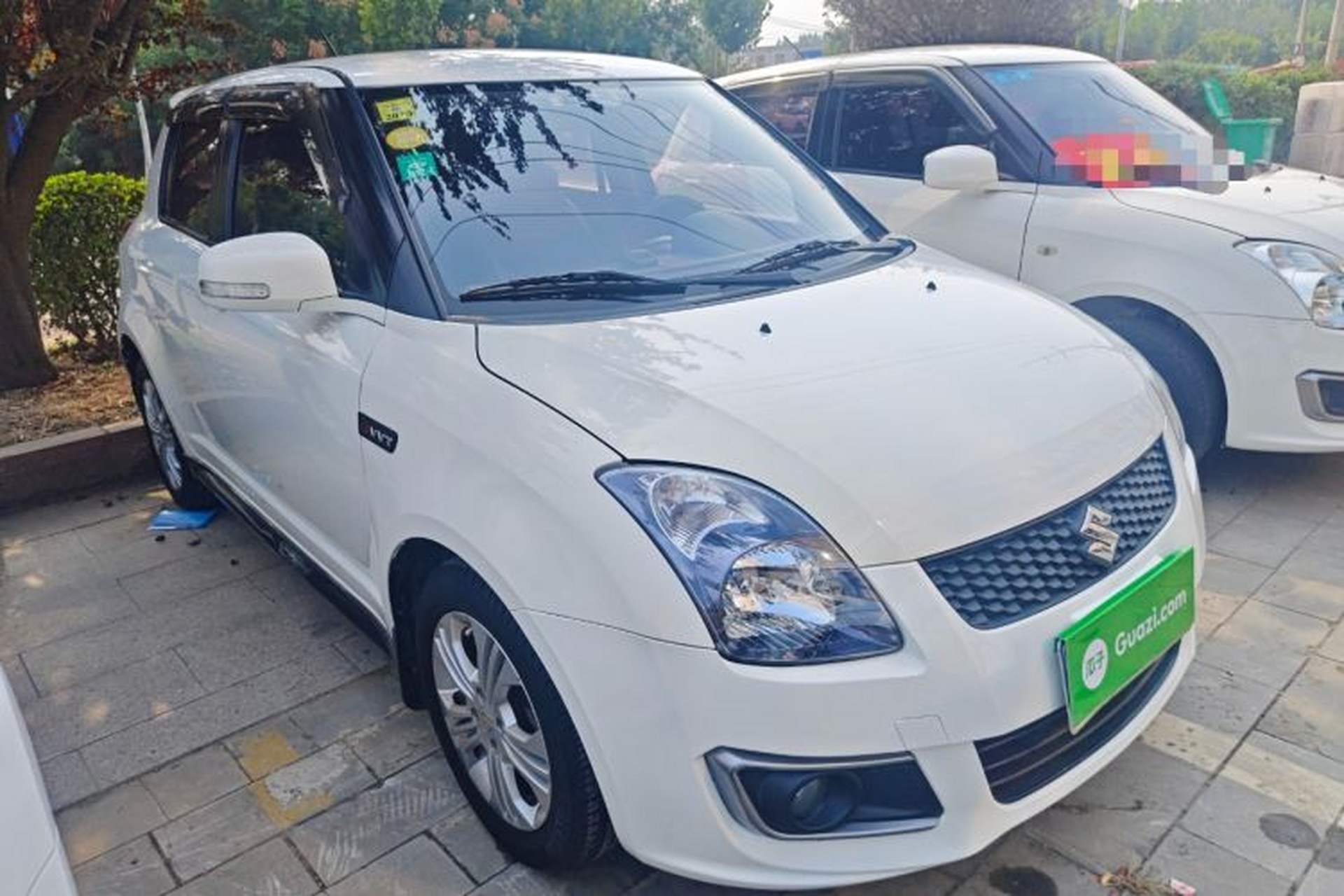 Used Suzuki Swift 2014 1.5L Automatic Fashion Edition Front Right 45 Deg