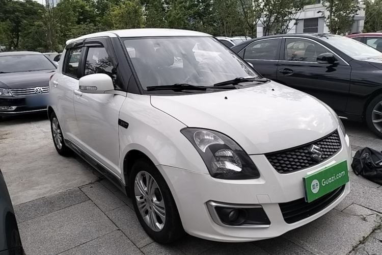 Used Suzuki Swift 2014 1.5L Automatic Fashion Edition Front Right 45 Deg