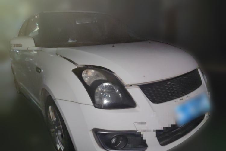 Used Suzuki Swift 2014 1.5L Automatic Fashion Edition Front Right 45 Deg