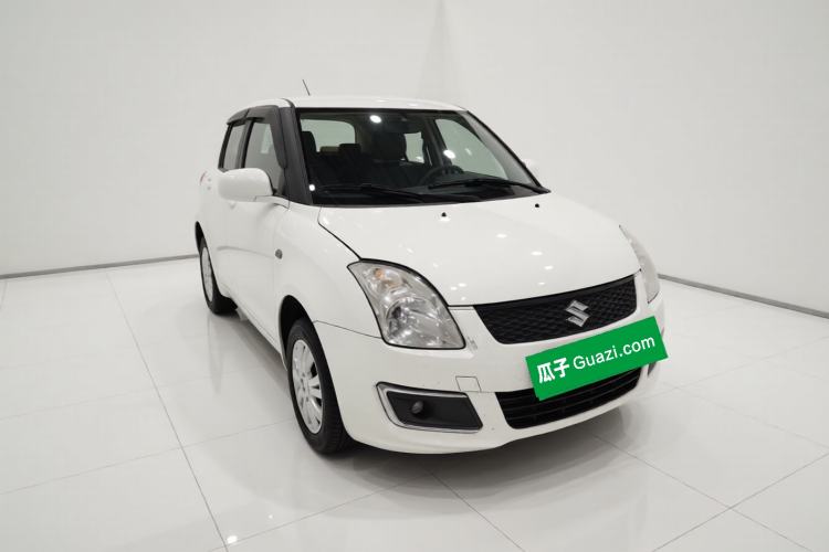 Used Suzuki Swift 2014 1.3L Manual Standard Edition Front Right 45 Deg