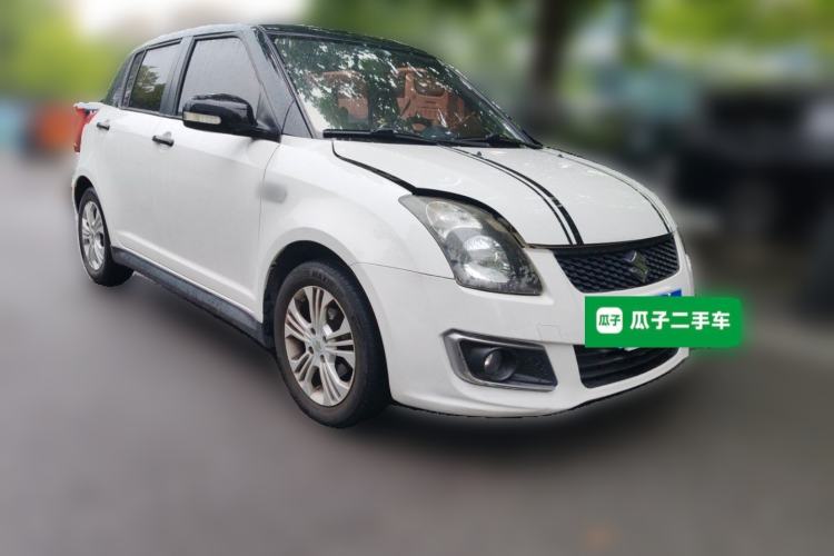 Used Suzuki Swift 2014 1.5L Automatic Fashion Edition Front Right 45 Deg