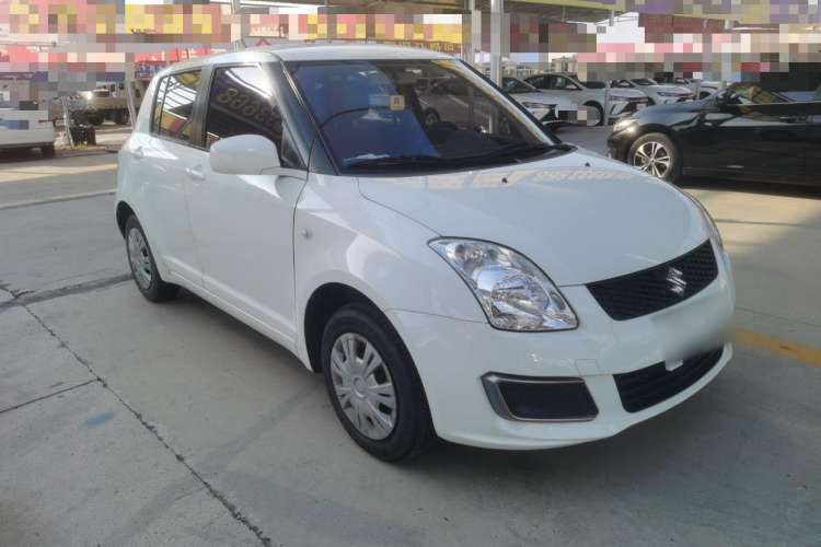 Used Suzuki Swift 2014 1.3L Manual Standard Edition Front Right 45 Deg