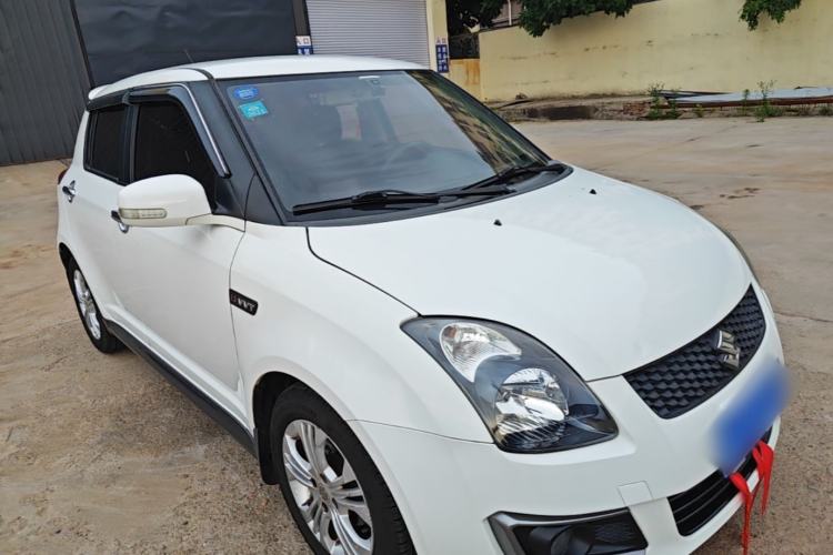 Used Suzuki Swift 2014 1.5L Automatic Fashion Edition Front Right 45 Deg