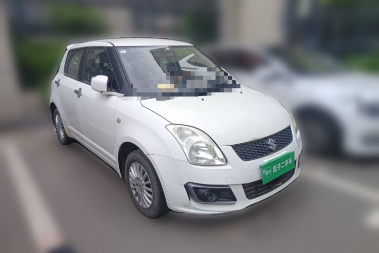 Used Suzuki Swift 2014 1.3L Manual Standard Edition Front Right 45 Deg