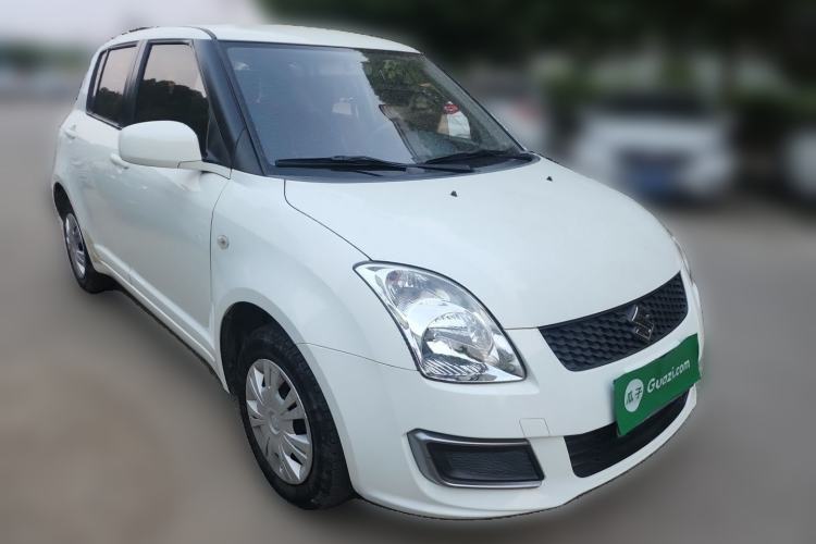 Used Suzuki Swift 2014 1.3L Manual Standard Edition Front Right 45 Deg