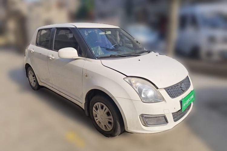 Used Suzuki Swift 2014 1.3L Manual Standard Edition Front Right 45 Deg