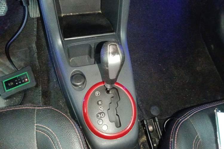 Used Suzuki Swift 2014 1.5L Automatic Fashion Edition Gear Lever