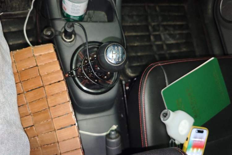 Used Suzuki Swift 2014 1.3L Manual Standard Edition Gear Lever