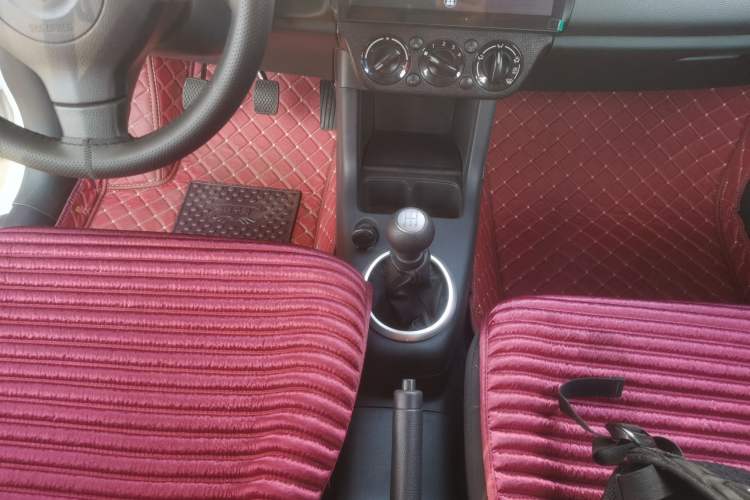 Used Suzuki Swift 2014 1.3L Manual Standard Edition Gear Lever