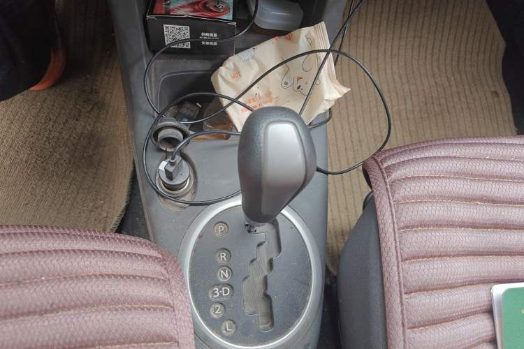 Used Suzuki Swift 2014 1.5L Automatic Fashion Edition Gear Lever