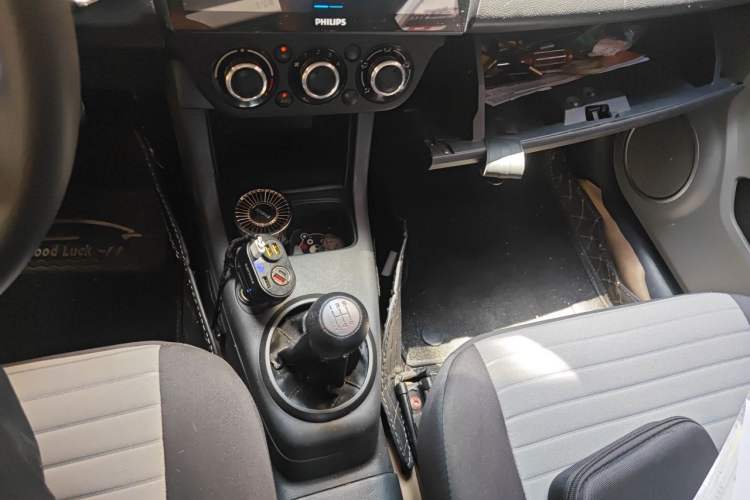 Used Suzuki Swift 2014 1.5L Manual Fashion Edition Gear Lever