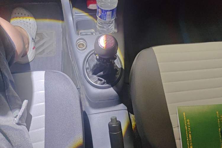 Used Suzuki Swift 2014 1.3L Manual Standard Edition Gear Lever