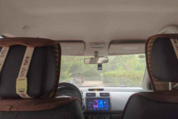 Used Suzuki Swift 2014 1.5L Automatic Fashion Edition Headliner