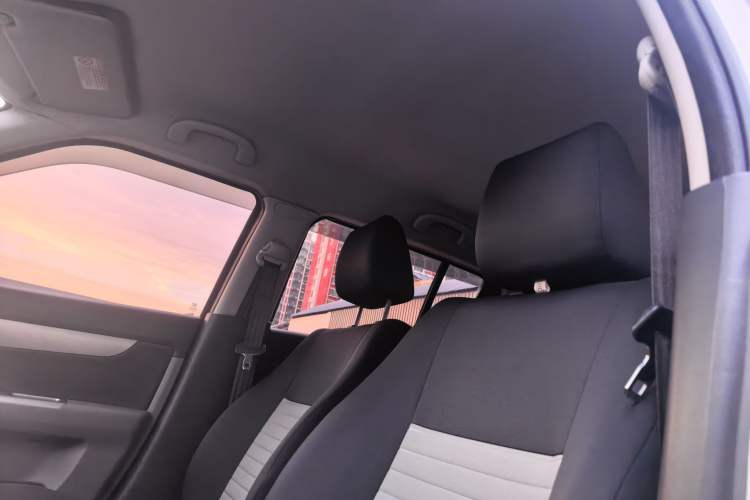 Used Suzuki Swift 2014 1.5L Automatic Fashion Edition Headliner