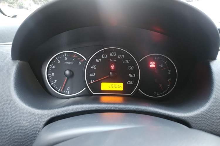 Used Suzuki Swift 2014 1.3L Manual Standard Edition Instrument Cluster