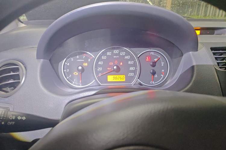 Used Suzuki Swift 2014 1.3L Manual Standard Edition Instrument Cluster