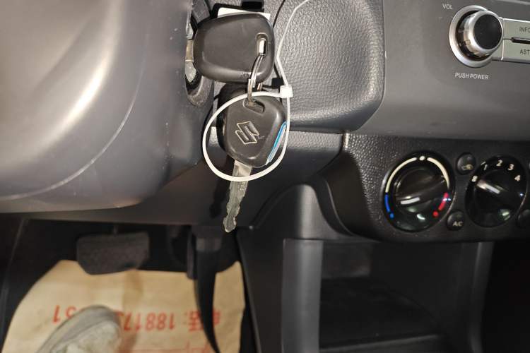 Used Suzuki Swift 2014 1.5L Automatic Fashion Edition Interior 1