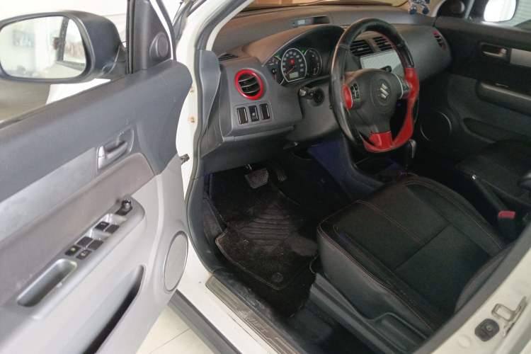 Used Suzuki Swift 2014 1.5L Automatic Fashion Edition Interior 3