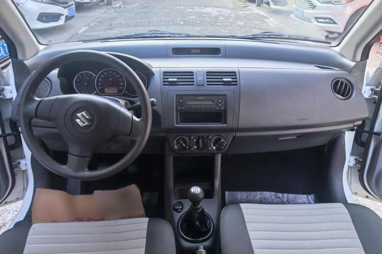 Used Suzuki Swift 2014 1.3L Manual Standard Edition Interior 3