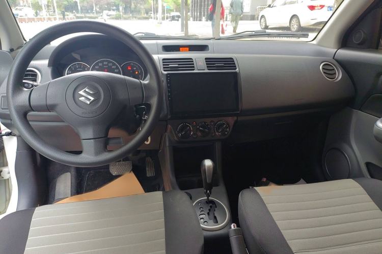 Used Suzuki Swift 2014 1.5L Automatic Fashion Edition Interior 3