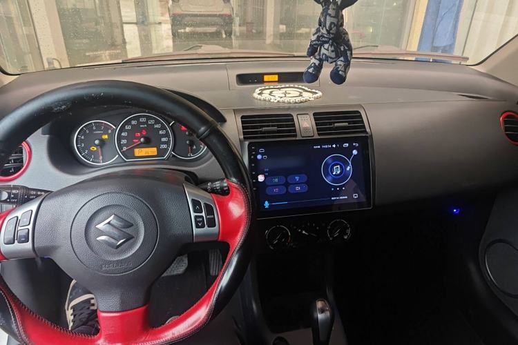 Used Suzuki Swift 2014 1.5L Automatic Fashion Edition Interior 3
