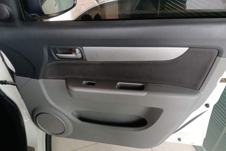 Used Suzuki Swift 2014 1.5L Automatic Fashion Edition Interior 5