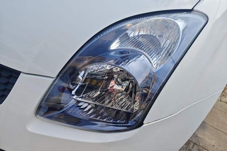 Used Suzuki Swift 2014 1.5L Automatic Fashion Edition Left Front Headlight