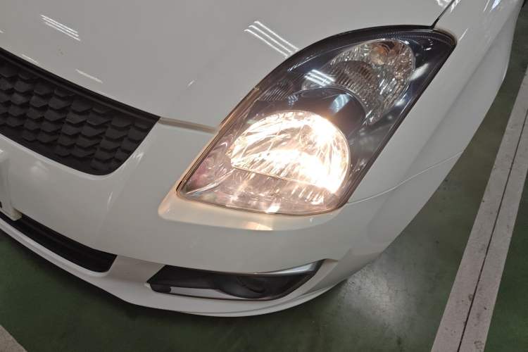 Used Suzuki Swift 2014 1.5L Automatic Fashion Edition Left Front Headlight