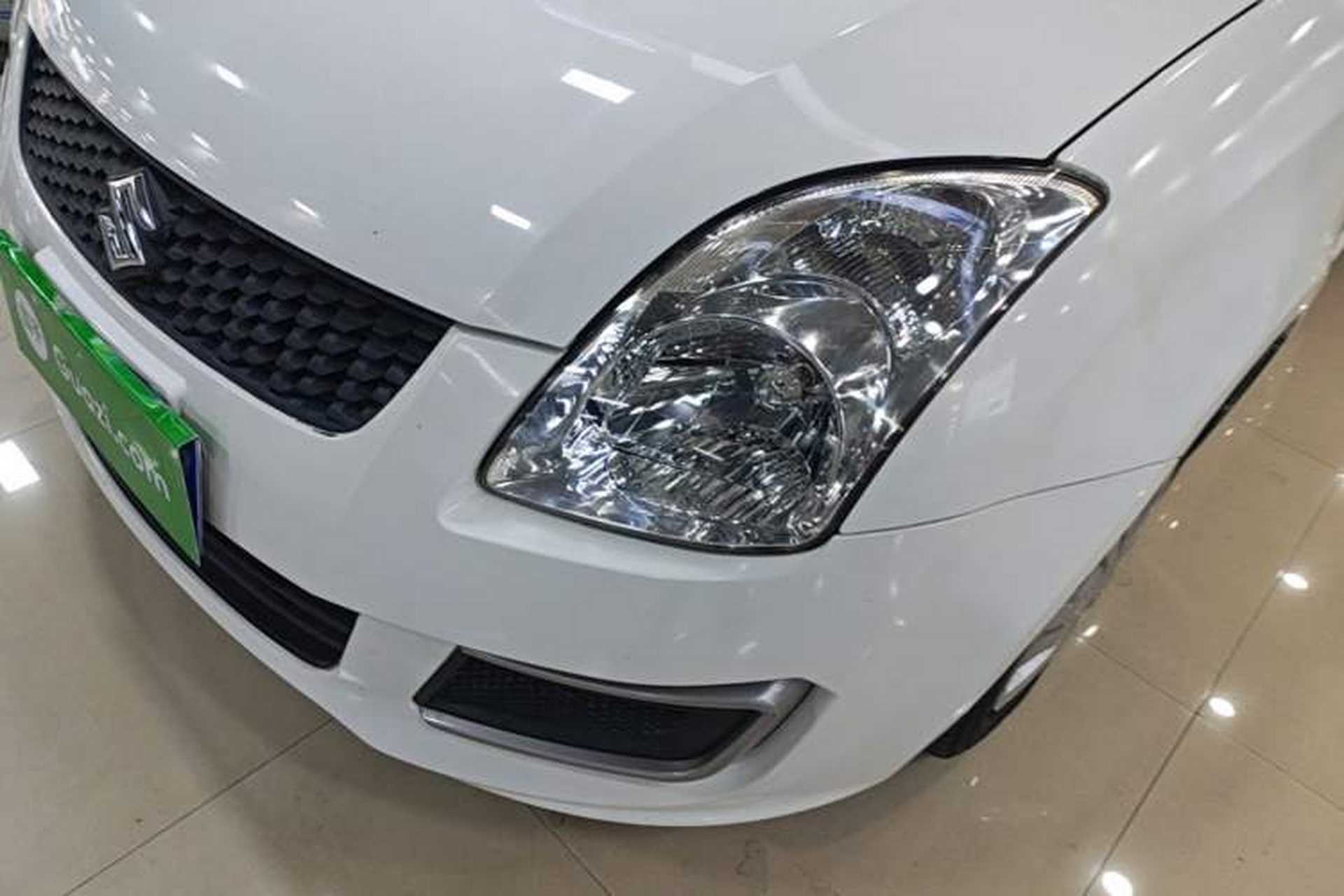 Used Suzuki Swift 2014 1.3L Manual Standard Edition Left Front Headlight