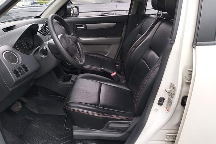 Used Suzuki Swift 2014 1.5L Automatic Fashion Edition Left Front Seat