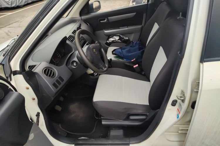 Used Suzuki Swift 2014 1.3L Manual Standard Edition Left Front Seat