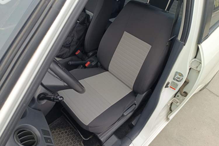 Used Suzuki Swift 2014 1.3L Manual Standard Edition Left Front Seat