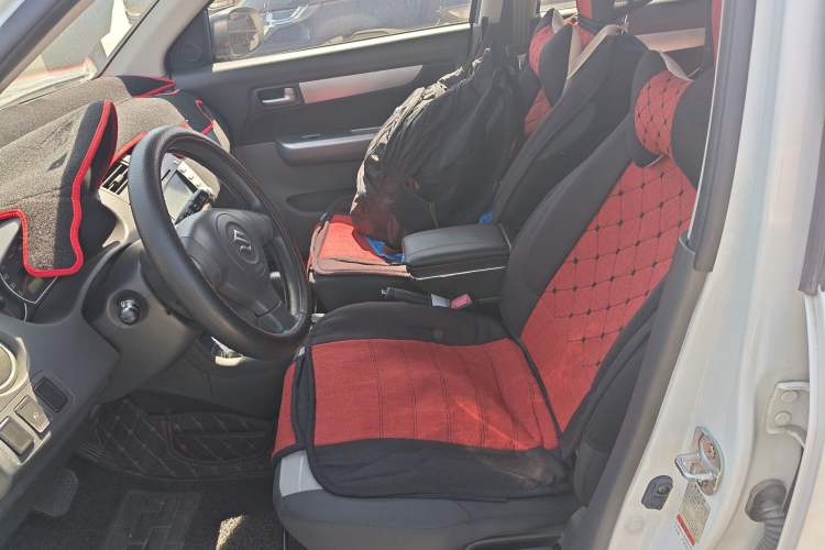 Used Suzuki Swift 2014 1.5L Automatic Fashion Edition Left Front Seat