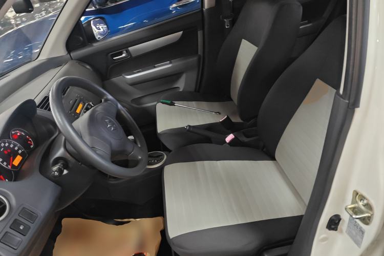 Used Suzuki Swift 2014 1.5L Automatic Fashion Edition Left Front Seat