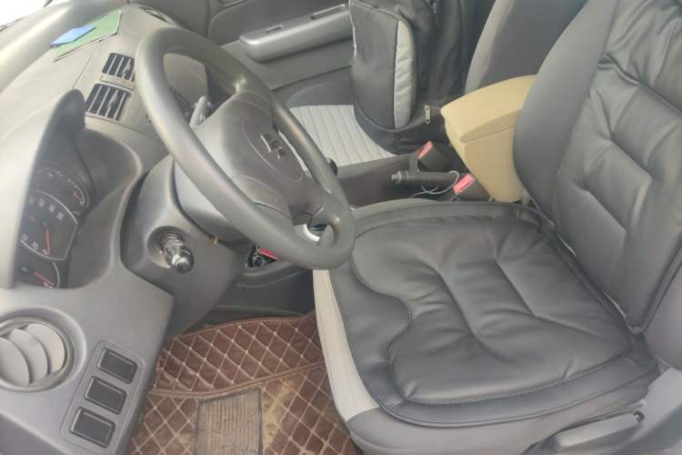 Used Suzuki Swift 2014 1.3L Manual Standard Edition Left Front Seat