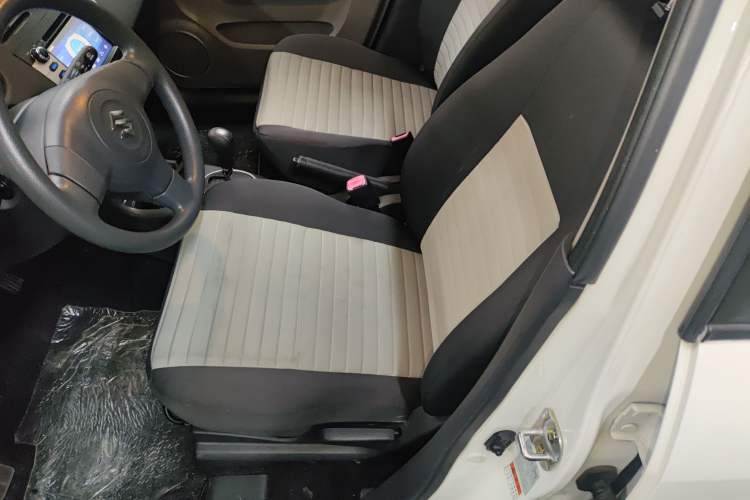 Used Suzuki Swift 2014 1.5L Automatic Fashion Edition Left Front Seat