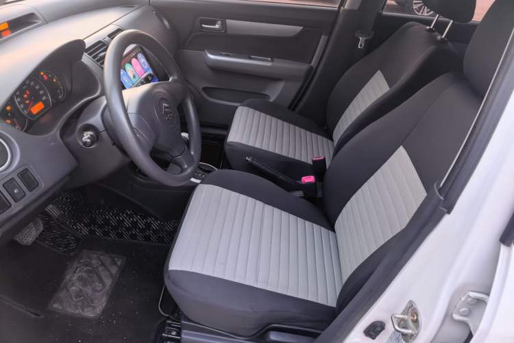 Used Suzuki Swift 2014 1.5L Automatic Fashion Edition Left Front Seat