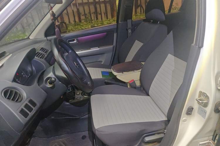 Used Suzuki Swift 2014 1.3L Manual Standard Edition Left Front Seat