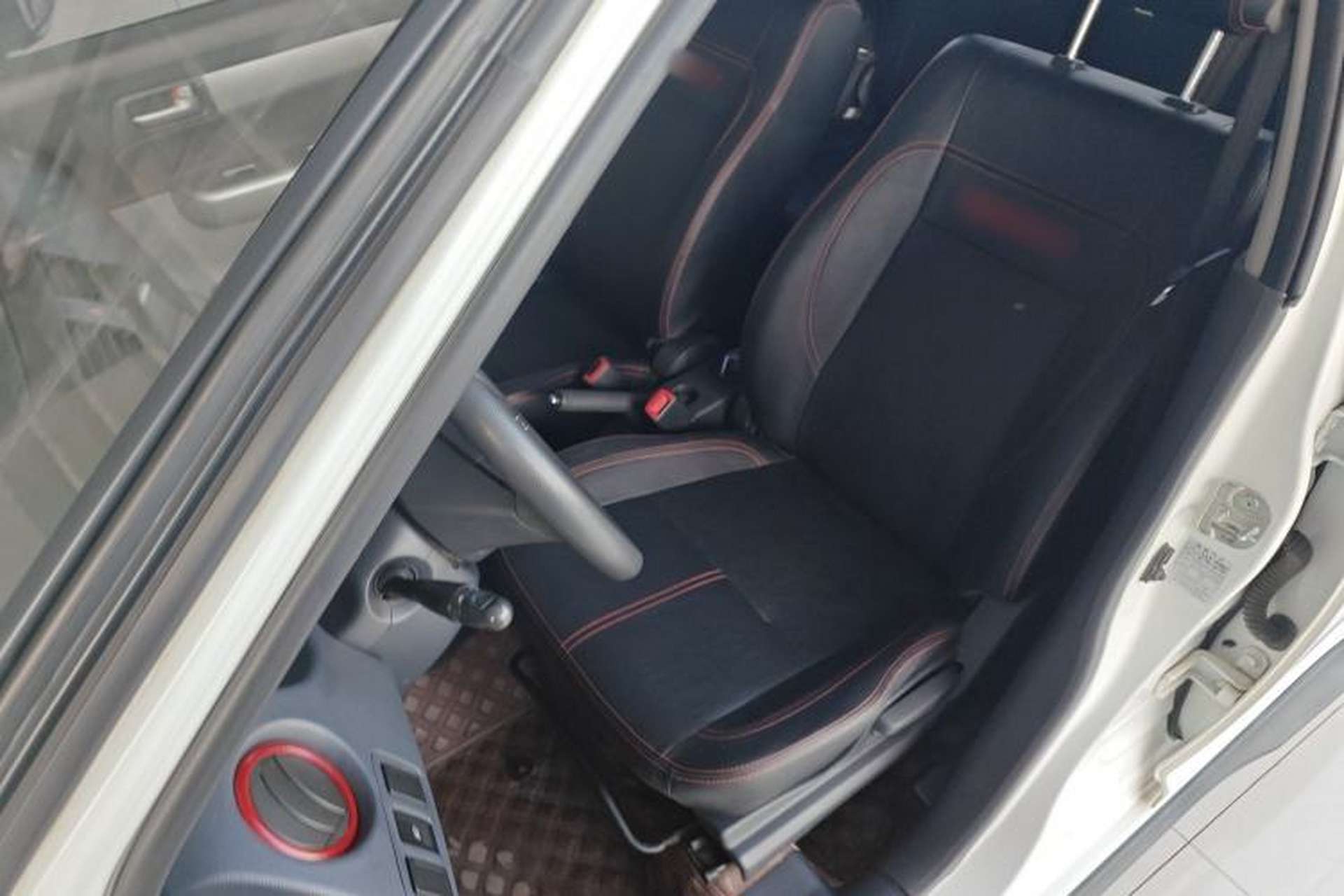 Used Suzuki Swift 2014 1.5L Automatic Fashion Edition Left Front Seat